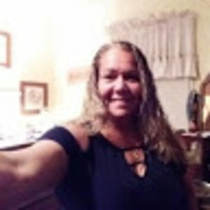 Meet your Posher, Angie